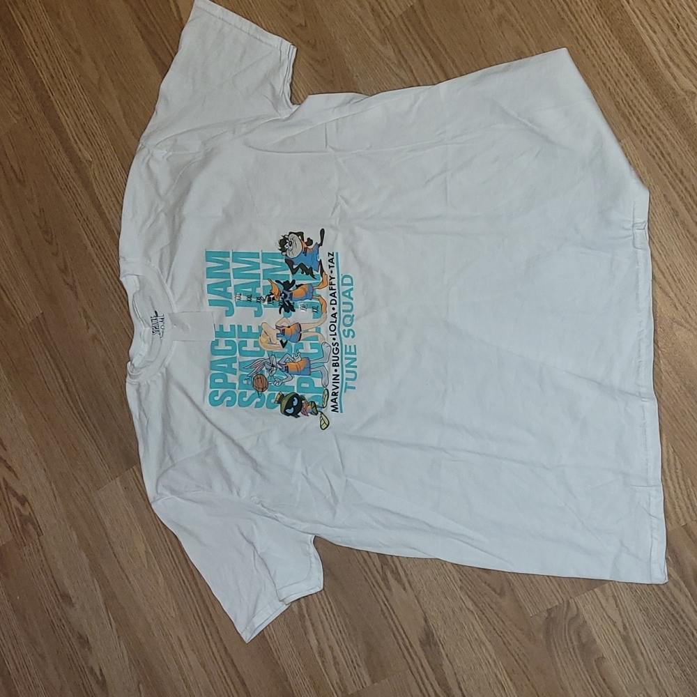 New colorful LOONEY TOON SQUAD shirts size XL,XXL - Picture 2 of 6